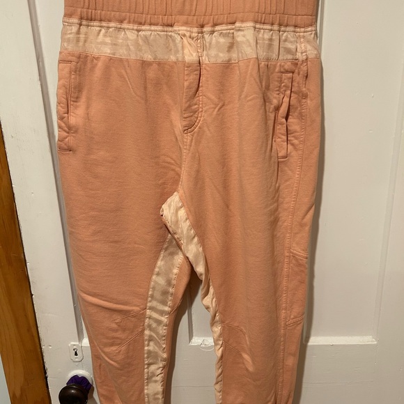 Young fabulous and broke peach Odin jogger. - Picture 4 of 15